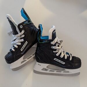 Junior BAUER TUIK XLP Hockey Skates